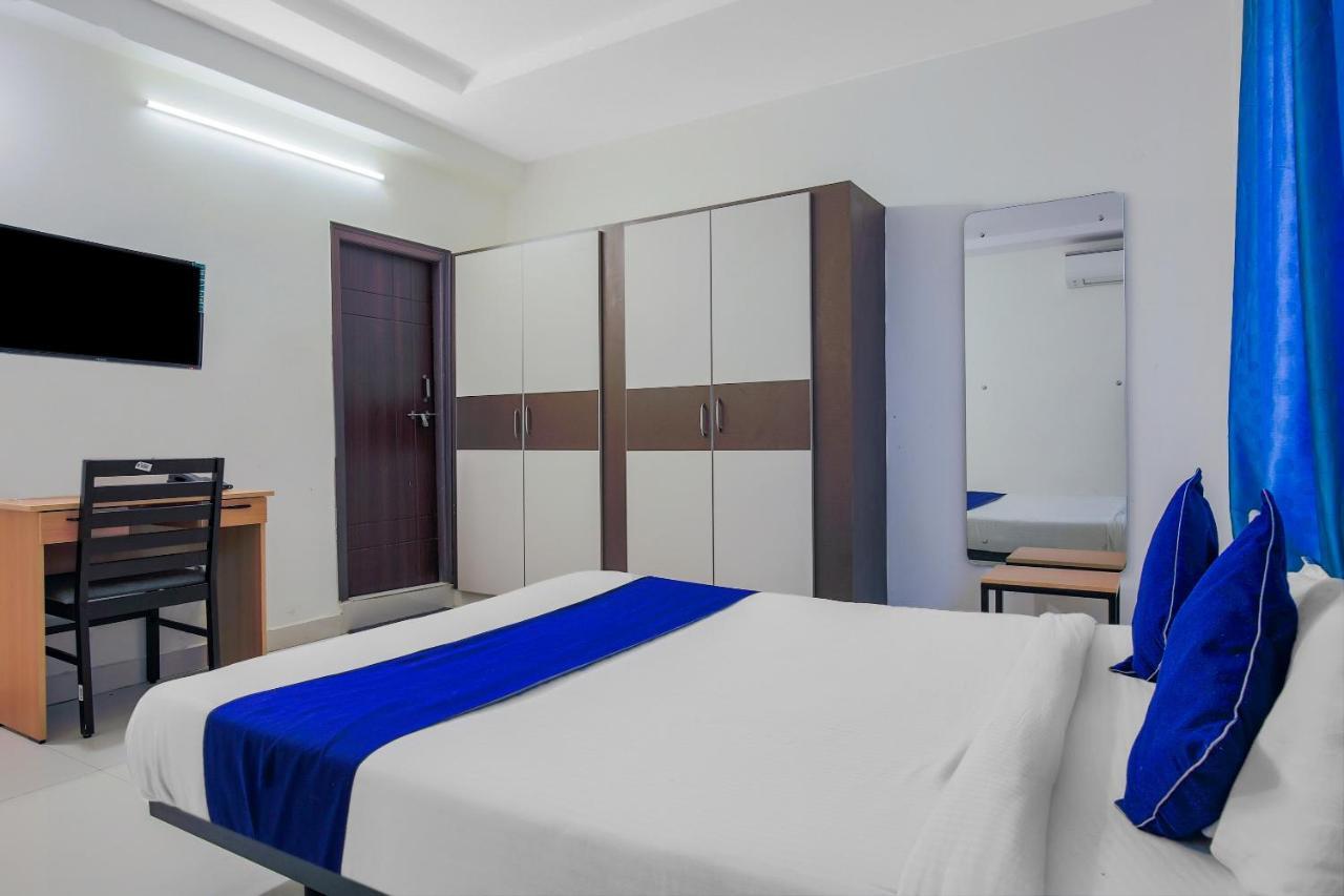 Oyo Silverkey 74581 Nallagandla Otel Haydarabad Dış mekan fotoğraf
