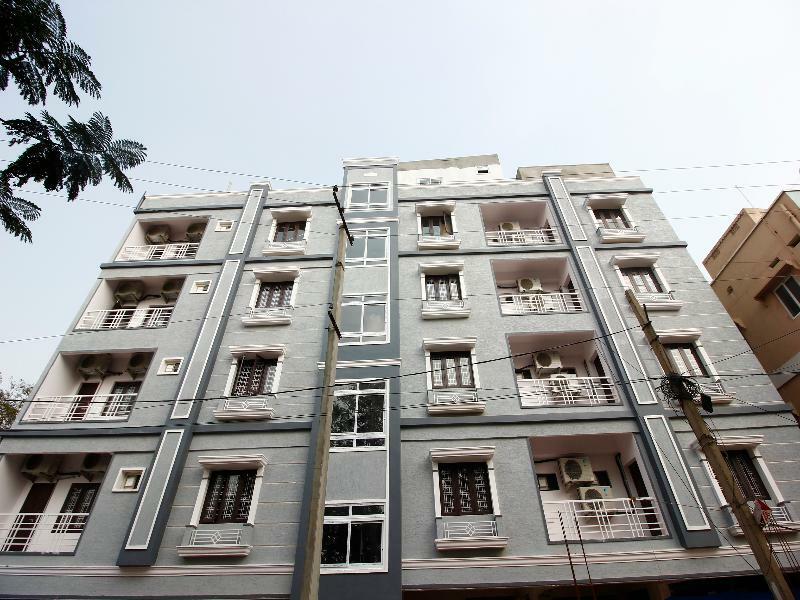 Oyo Silverkey 74581 Nallagandla Otel Haydarabad Dış mekan fotoğraf